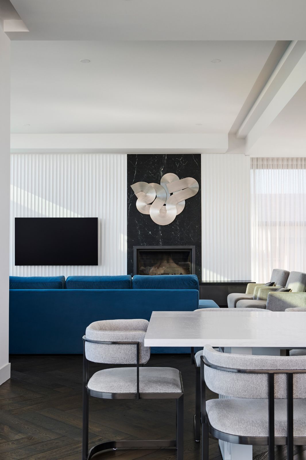 Brighton, Beach Road, living and dining room