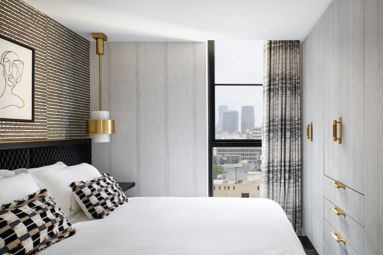 City Pied-à-Terre, bedroom