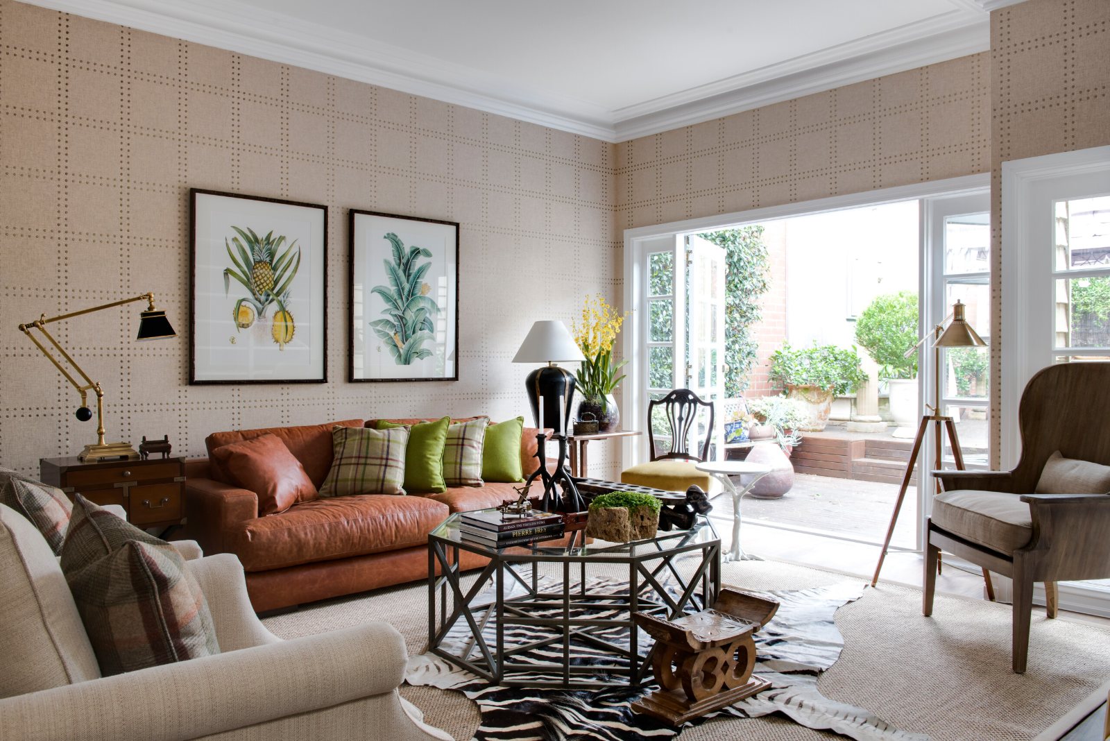 East Melbourne Period, living room