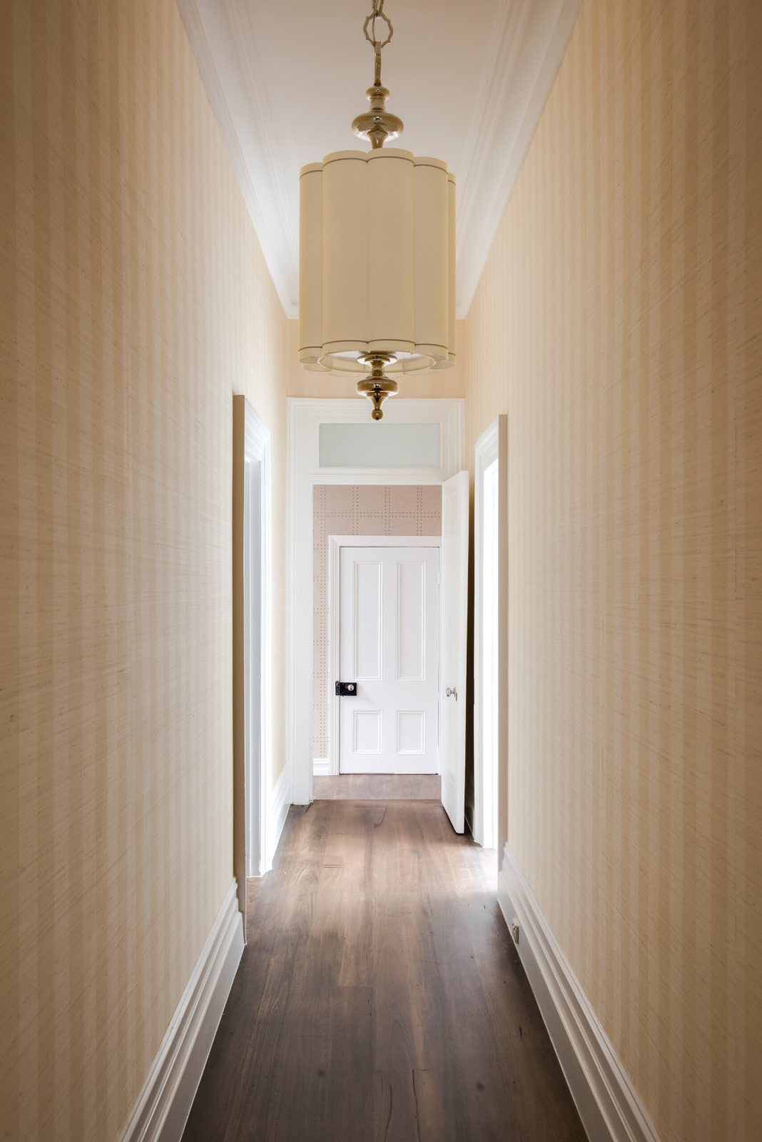 East Melbourne Period, hallway