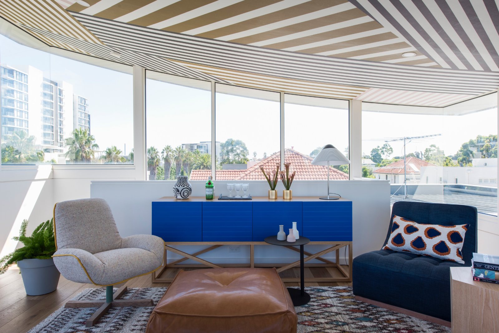 Port Melbourne Beach House, living room