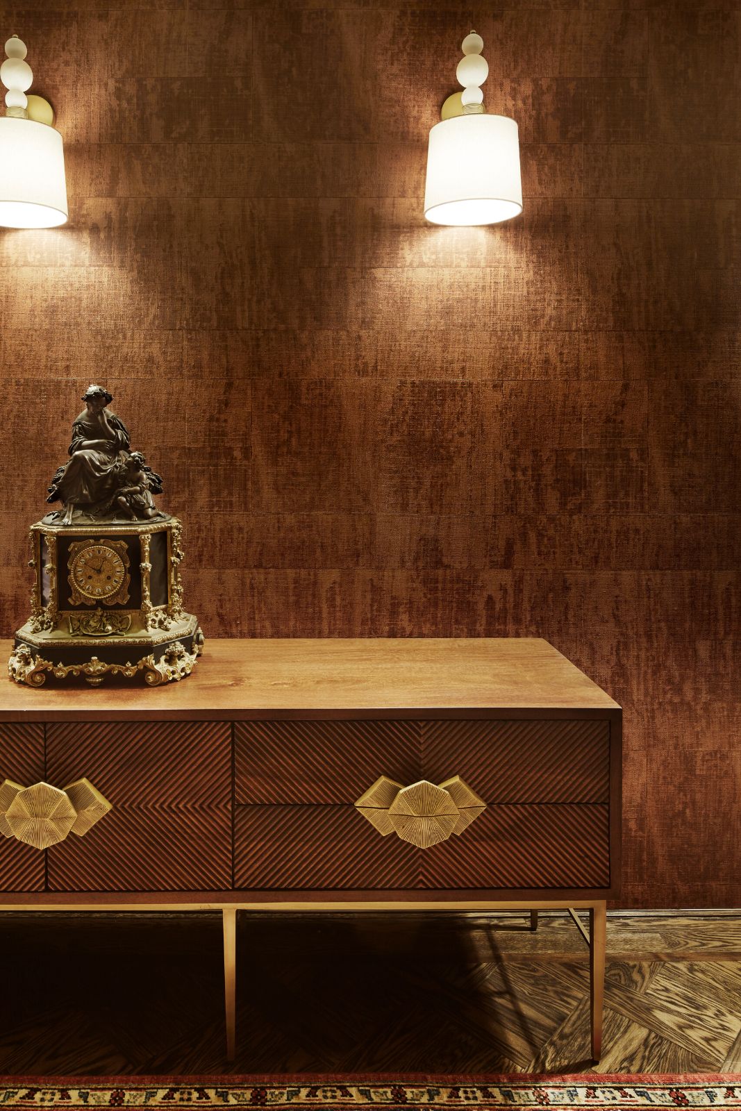 St Kilda Road Penthouse, console detail